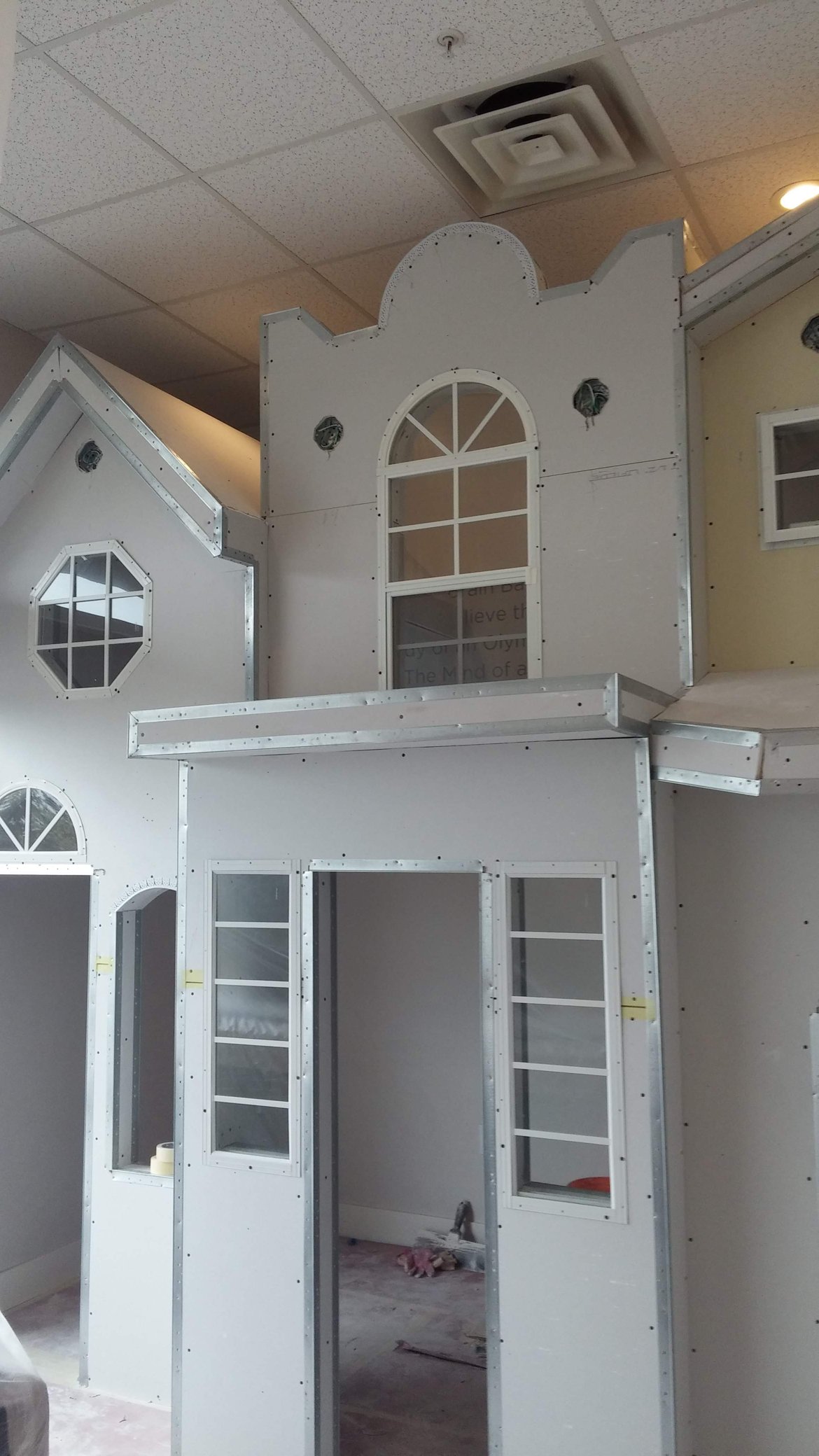 Seamless drywall patch in a living room